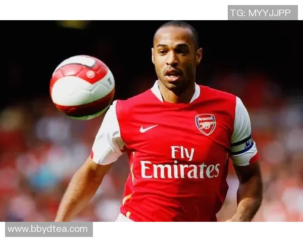 法国足球队历史上的十大传奇球星盘点与回顾